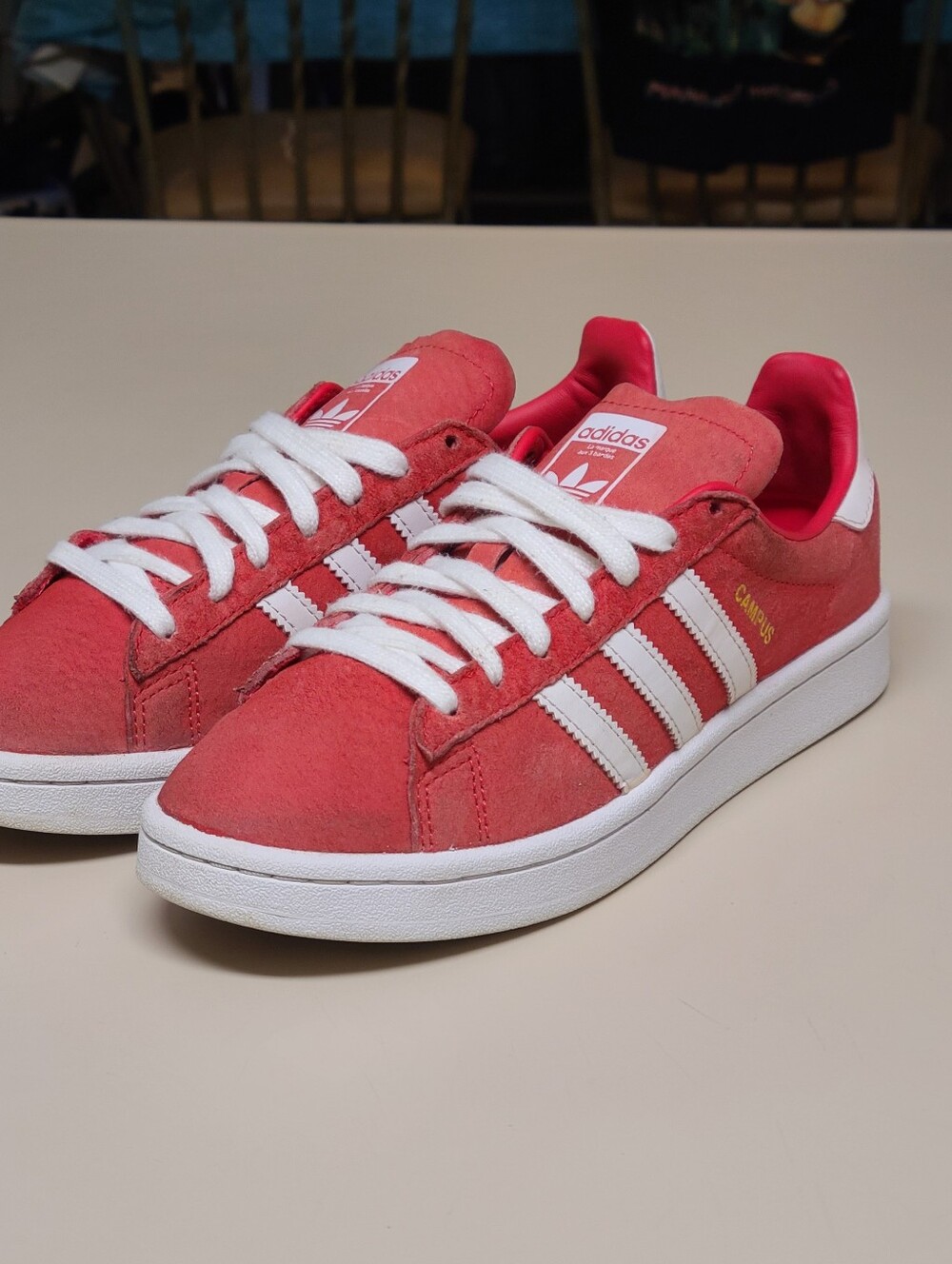Adidas Campus casual low top sneakers size 6 1/2